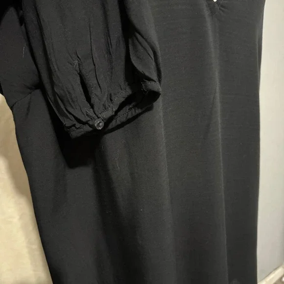 Old Navy Black Lace Embroidered Shoulder V Neck Long Sleeve Blouse Top Women XL - Picture 4 of 13